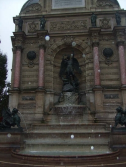fontaine Saint Michel fontaine Saint Michel