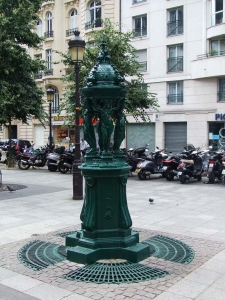 Fontaine Wallace rue de Levis